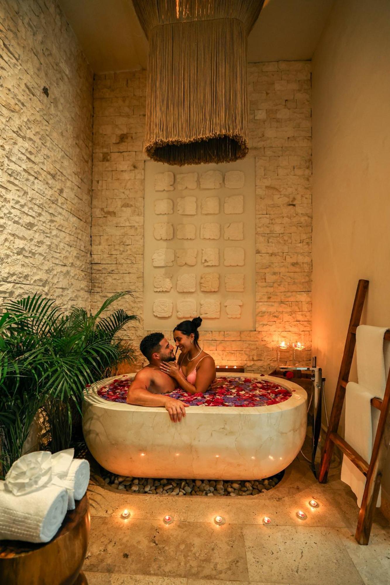 Olbil Hotel Boutique Вальядолид Экстерьер фото